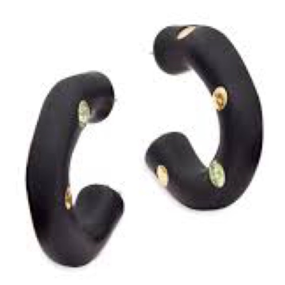 Authentic Tory Burch Exclusive Merchandise Selection At Final Prices To Buy Now - Picture 12 of 12